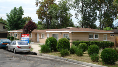 711-721 S Pine St in Escondido, CA - Building Photo - Building Photo