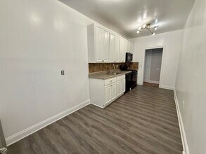 546 Bergen Ave, Unit 1A in Jersey City, NJ - Building Photo - Building Photo