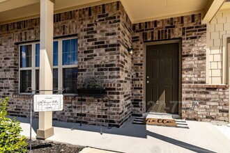 709 Stonemanor Bay in Seguin, TX - Building Photo - Building Photo