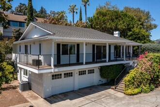 920 Stagi Ct in Los Altos, CA - Building Photo - Building Photo