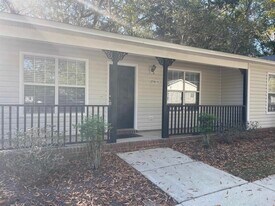 2719 W Tharpe St in Tallahassee, FL - Building Photo