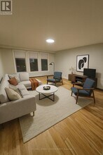 33 Coupal St in Ottawa, ON - Building Photo - Building Photo