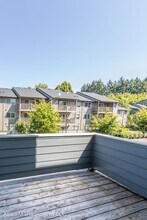Atwater Apartments in Tigard, OR - Building Photo - Building Photo