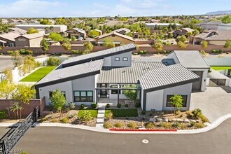 4315 N Dapple Gray Rd in Las Vegas, NV - Building Photo - Building Photo