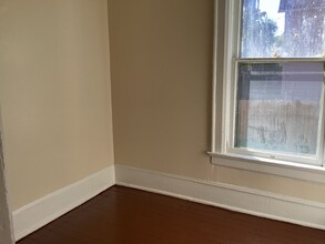 2860-2862 N Palmer St-Unit -2860 (Lower) in Milwaukee, WI - Building Photo - Building Photo