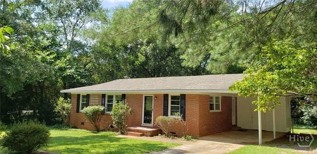 property at 295 Rumson Rd