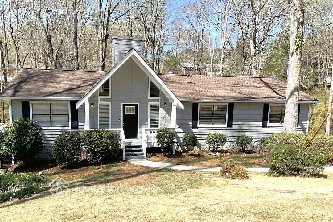 3515 Rainbow Dr in Winston, GA - Building Photo