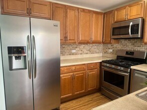 5602 Tinder, Unit 4 in Rolling Meadows, IL - Building Photo - Building Photo