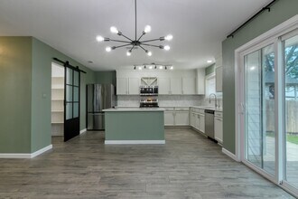 15219 Spring Land in San Antonio, TX - Building Photo - Building Photo