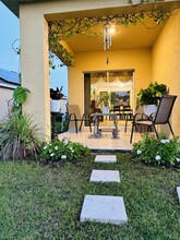 9520 Potomac Dr in Fort Pierce, FL - Building Photo - Building Photo