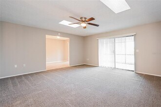 8304 Brandeis Cir W in Sarasota, FL - Building Photo - Building Photo
