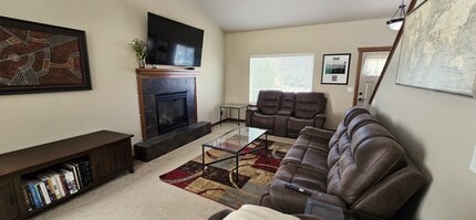 10438 Buccaneer Pl in Silverdale, WA - Building Photo - Building Photo