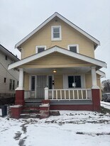 866 E 130th St in Cleveland, OH - Building Photo