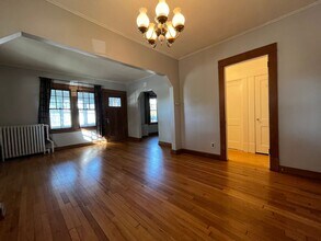 1330 Selby Ave in St. Paul, MN - Building Photo - Building Photo