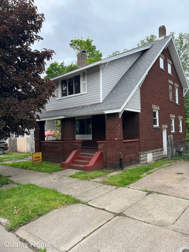 530 E 9th St Rentals in Erie, PA