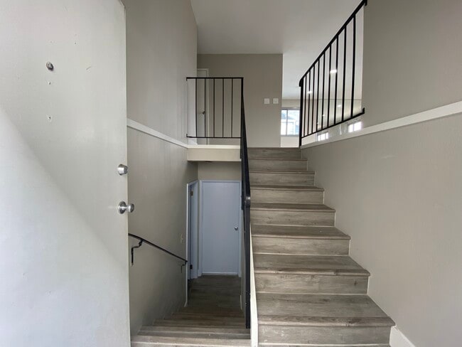 134 Morton Dr in Daly City, CA - Foto de edificio - Building Photo