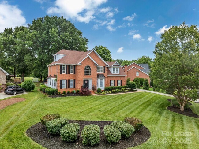 15737 Agincourt Dr in Huntersville, NC - Building Photo - Building Photo