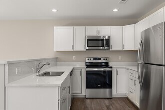 1050 Venice Blvd in Spartanburg, SC - Building Photo - Building Photo