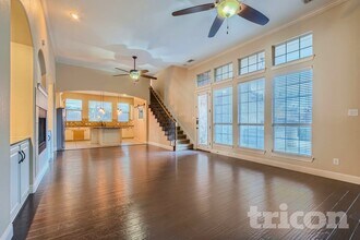 727 Fairfax Lane in Rockwall, TX - Foto de edificio - Building Photo