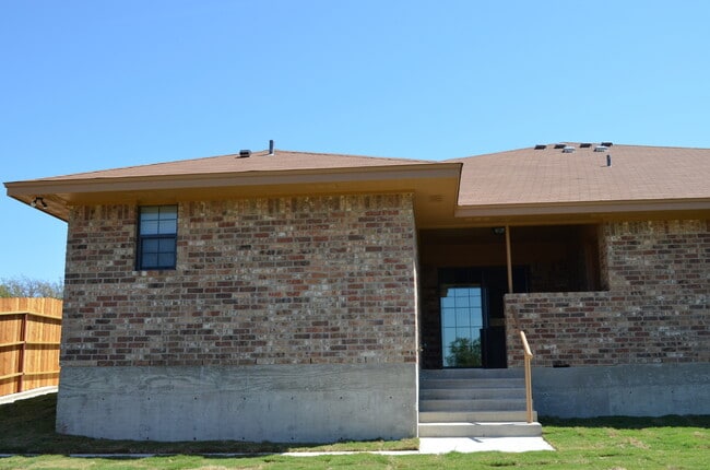 908 Rebecca Ln in Harker Heights, TX - Building Photo - Building Photo