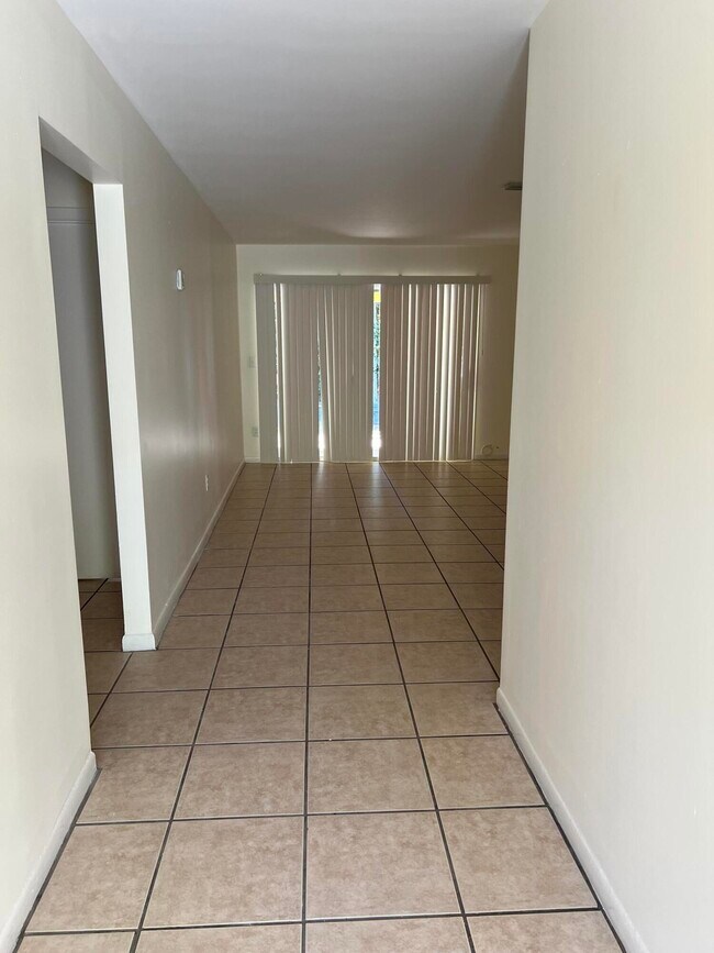 17345 Bush Rd in Jupiter, FL - Building Photo - Building Photo