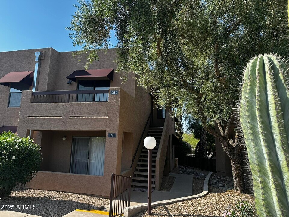 16657 E Gunsight Dr in Fountain Hills, AZ - Building Photo