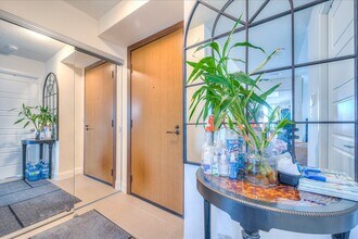 1 Uptown Dr in Markham, ON - Building Photo - Building Photo