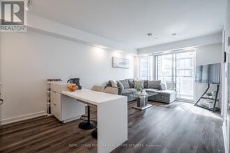 370 Martha St in Burlington, ON - Building Photo - Building Photo