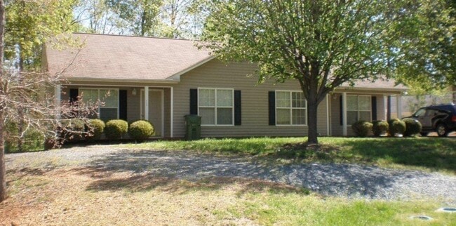 property at 2842 Bobwhite Cir