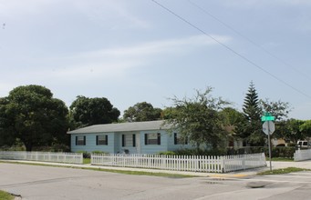 7 Multifamily Homes Portfolio in Delray Beach, FL - Building Photo - Building Photo