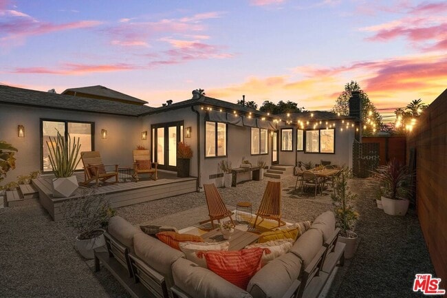 property at 3625 Somerset Dr