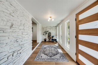 11704 Indianhead Dr in Austin, TX - Building Photo - Building Photo
