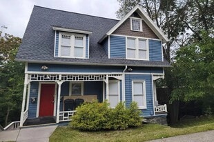 512 University Ave, Unit House