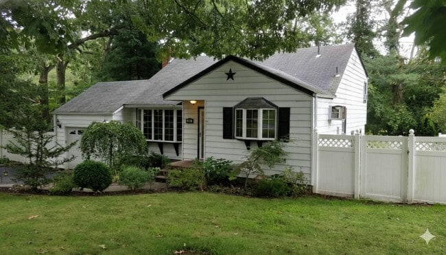 461 Gibbs Pond Rd, Unit 1