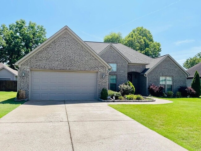 30 Woodcrest Dr in Jackson, TN - Building Photo - Building Photo