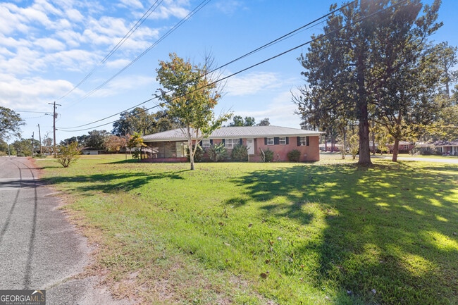 202 Laurel Dr in Sylvania, GA - Building Photo - Building Photo