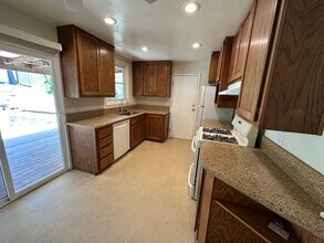 46 El Bonito Way in Benicia, CA - Building Photo - Building Photo