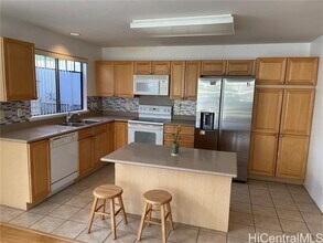 94-1012-1012 Hakunui St in Waipahu, HI - Building Photo - Building Photo