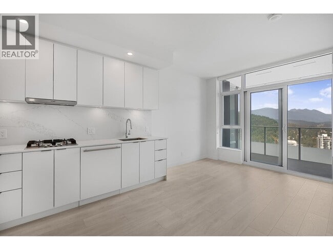 property at 537 Cottonwood Ave