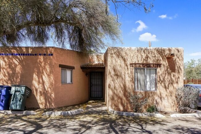property at 4325 E Fairmount St