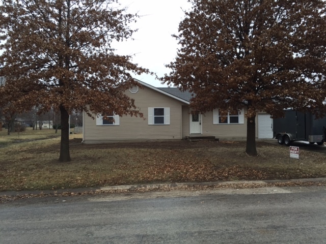 property at 306 N Main St