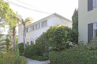 1102 Euclid St in Santa Monica, CA - Building Photo - Building Photo