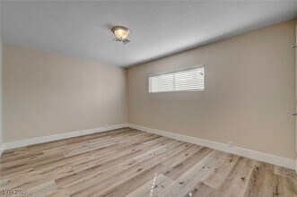 6121 Edgewood Cir in Las Vegas, NV - Building Photo - Building Photo