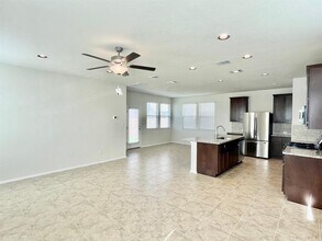 111 Living Reef Dr in San Marcos, TX - Building Photo - Building Photo