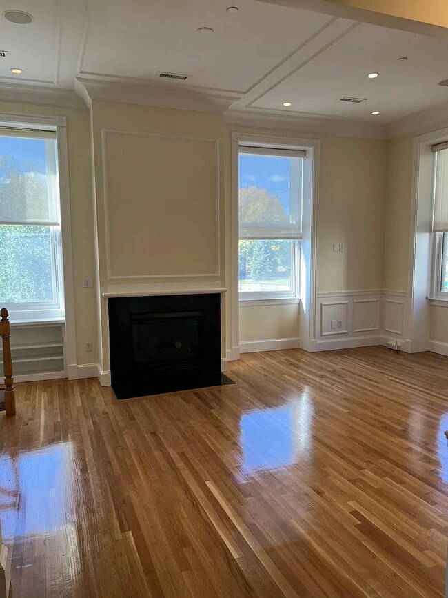 23 North Beacon St, Unit 1 photo'