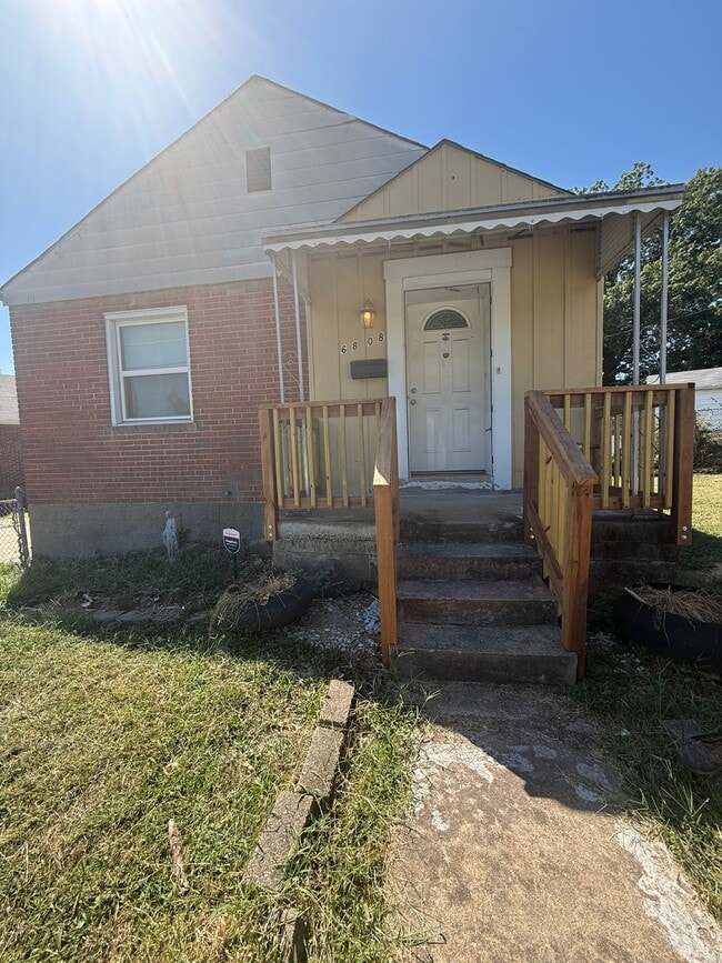 property at 6808 Stratford Ave