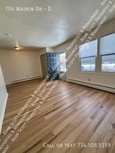 704 Waskin Dr in Tecumseh, MI - Building Photo - Building Photo