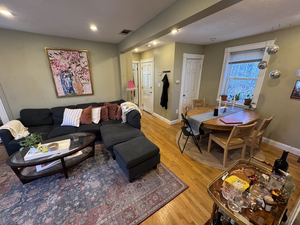 735 Somerville Ave, Unit PH in Somerville, MA - Building Photo
