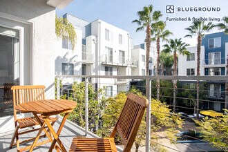 5535 Westlawn Ave, Unit SI FL3-ID986 in Los Angeles, CA - Foto de edificio - Building Photo