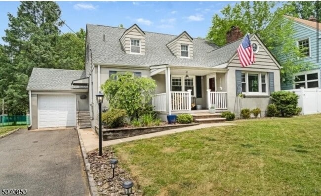 property at 152 Franklin St
